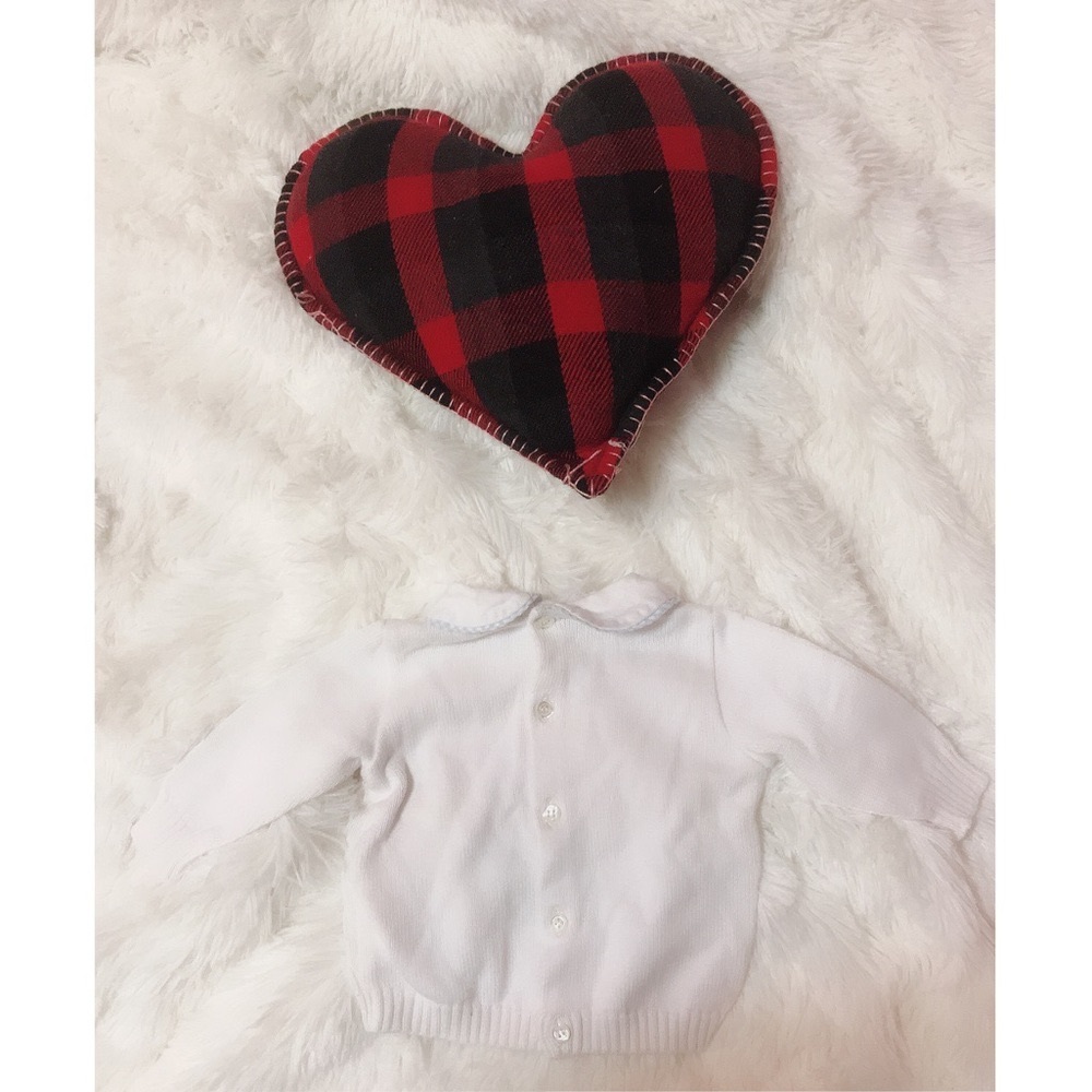 Plaid heart throw pillow